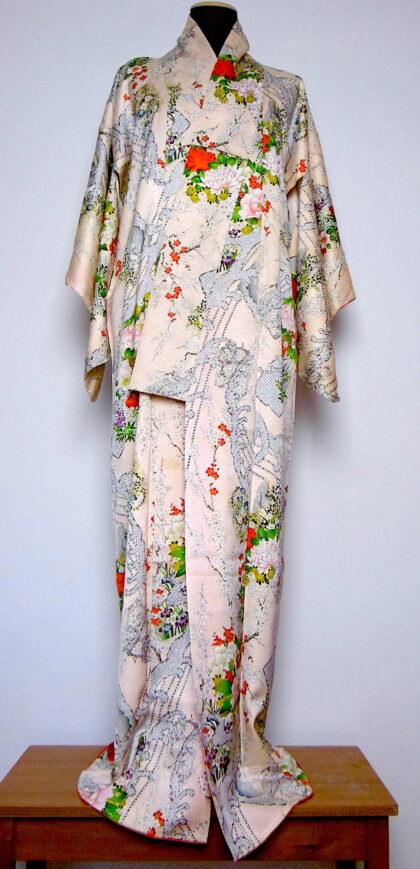 Furisode (33) Ko-Furisode ljus