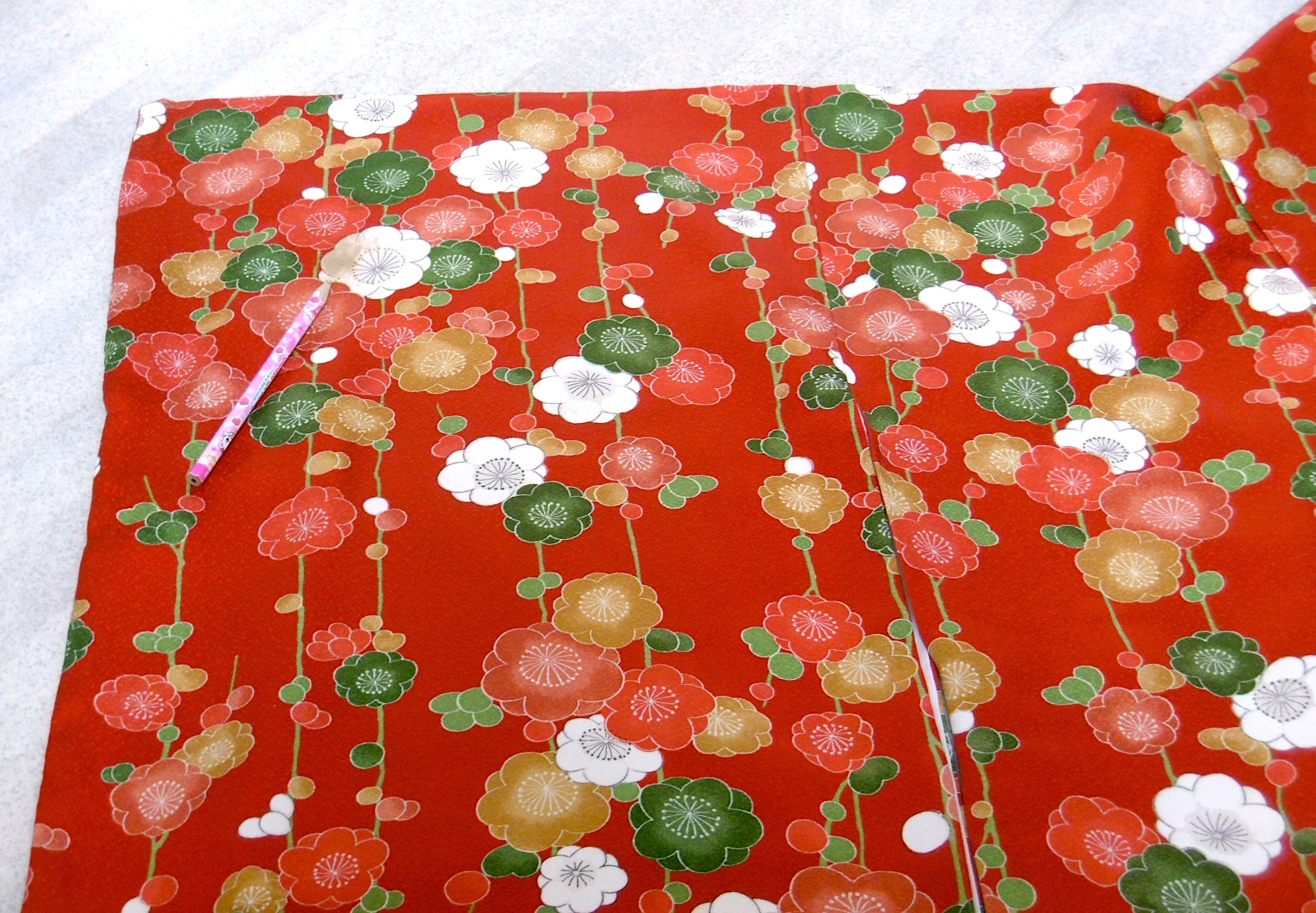 (02) Röd, blommor,Komon - Image 11